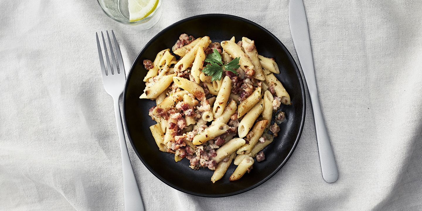 Pekonipasta